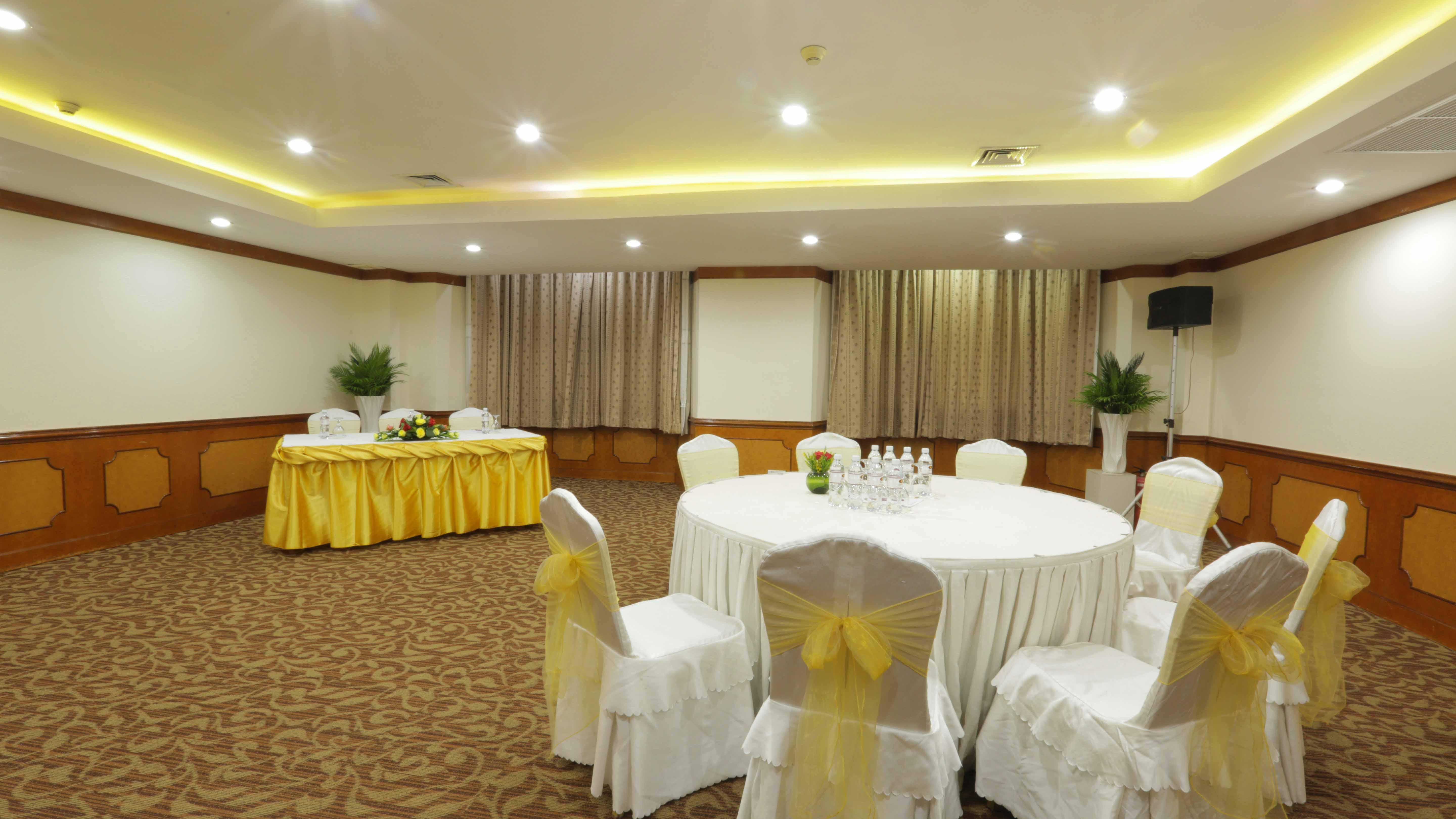 Phnom Penh Hotel Exterior foto